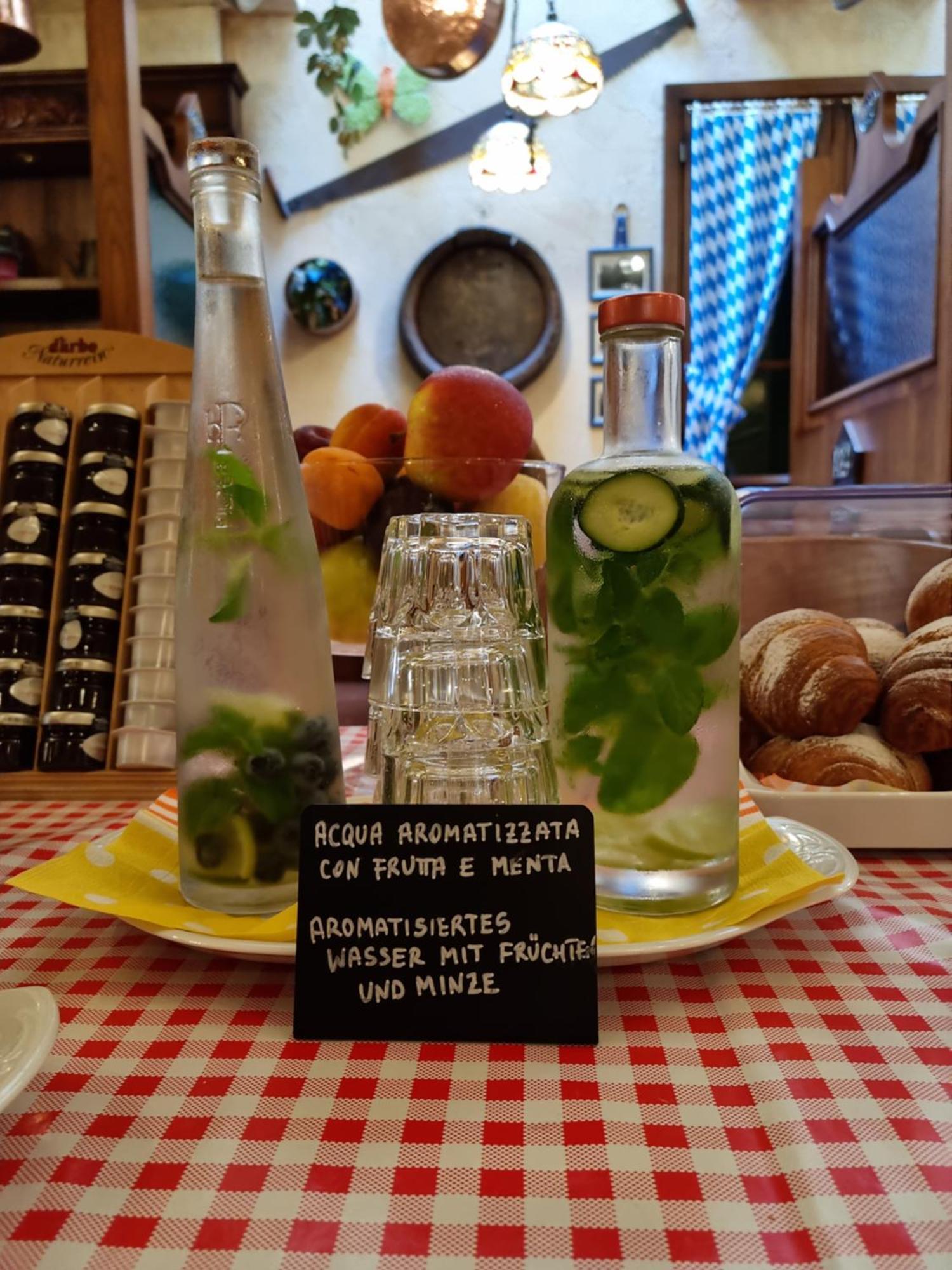 Hotel Vittoria Ρίβα ντελ Γκάρντα Εξωτερικό φωτογραφία