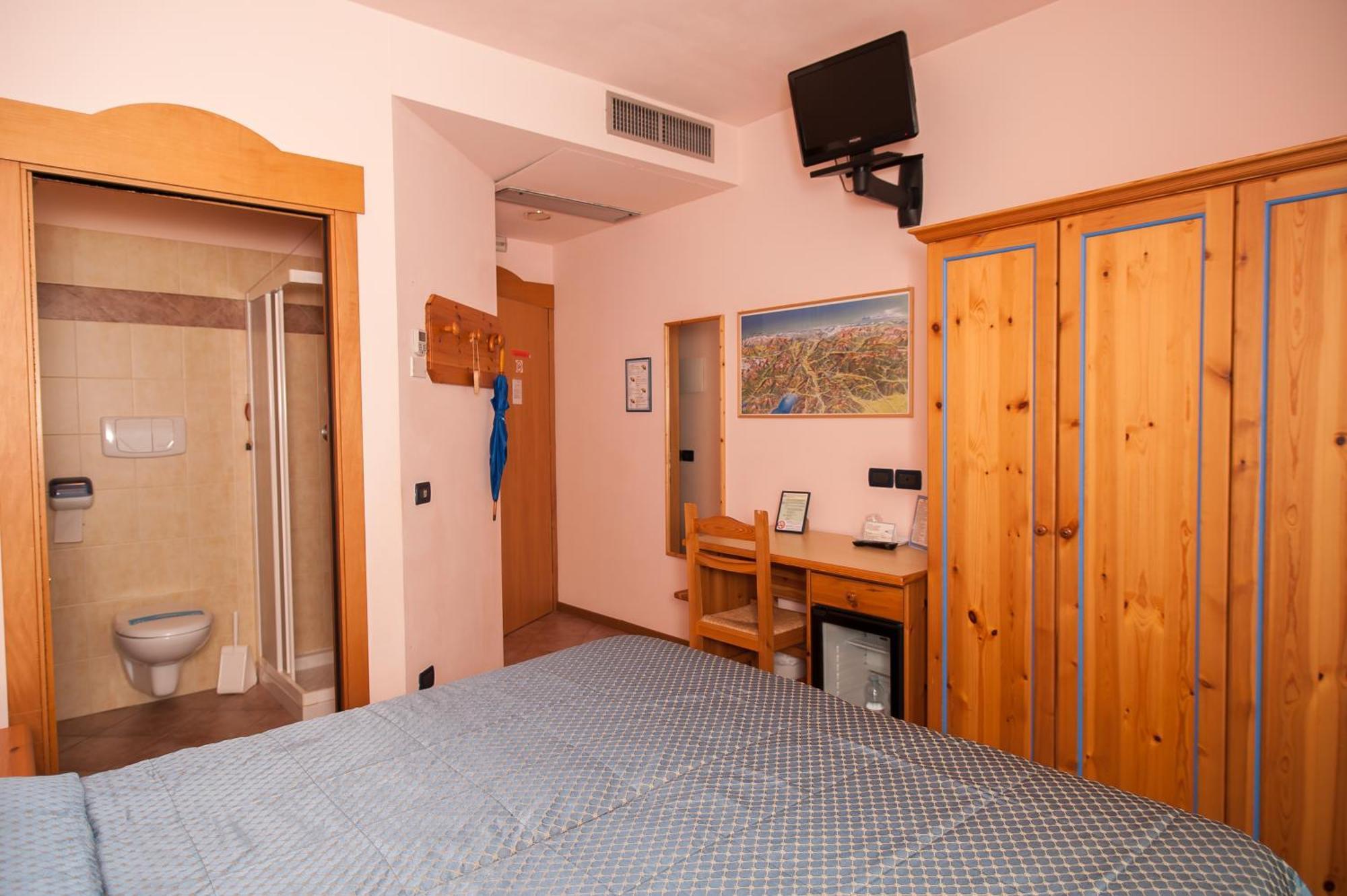 Hotel Vittoria Ρίβα ντελ Γκάρντα Δωμάτιο φωτογραφία